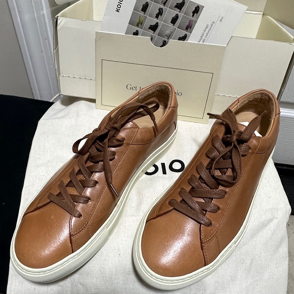 New in box Men’s Koio Italian leather brown sneaker/walking shoes Sz EU 40 US 7